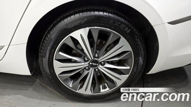 Kia K8 гибрид Noblesse Light, 2022 все фото