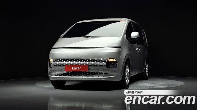 Hyundai Staria Modern, 2025 3