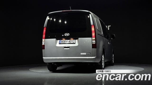 Hyundai Staria Modern, 2025 4