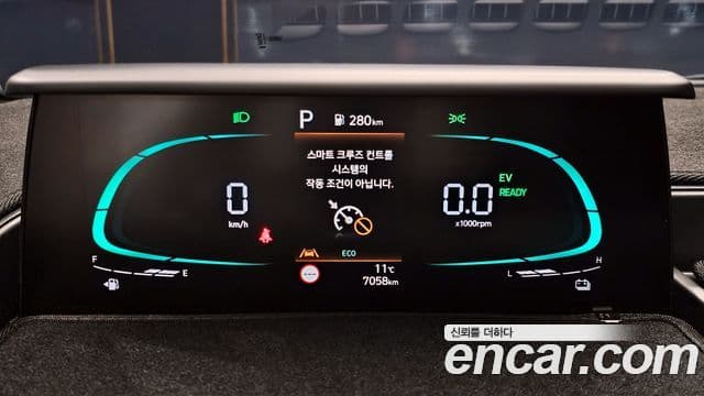 Hyundai Staria Modern, 2025 8