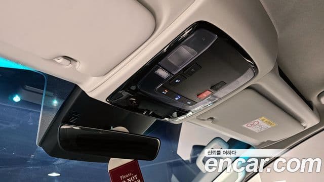 Hyundai Staria Modern, 2025 19