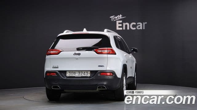 Jeep Cherokee(KL) 2.0 дизель Longitude AWD, 2015 4