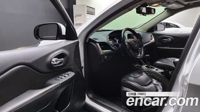 Jeep Cherokee(KL) 2.0 дизель Longitude AWD, 2015 10