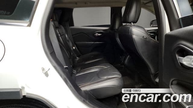 Jeep Cherokee(KL) 2.0 дизель Longitude AWD, 2015 12