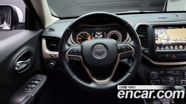 Jeep Cherokee(KL) 2.0 дизель Longitude AWD, 2015 13