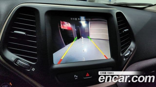 Jeep Cherokee(KL) 2.0 дизель Longitude AWD, 2015 15