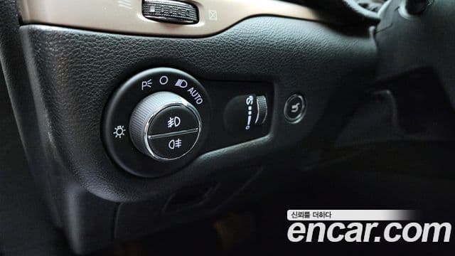 Jeep Cherokee(KL) 2.0 дизель Longitude AWD, 2015 17