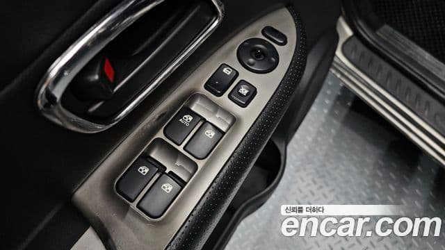 Kia 뉴카렌스 люксовая версия, 2009 16