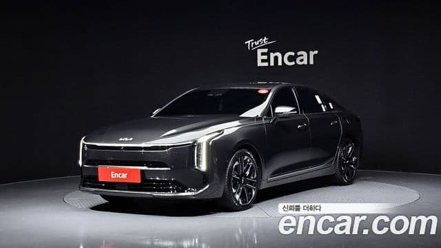 Kia The / новый New K8 гибрид Signature, 2025 1