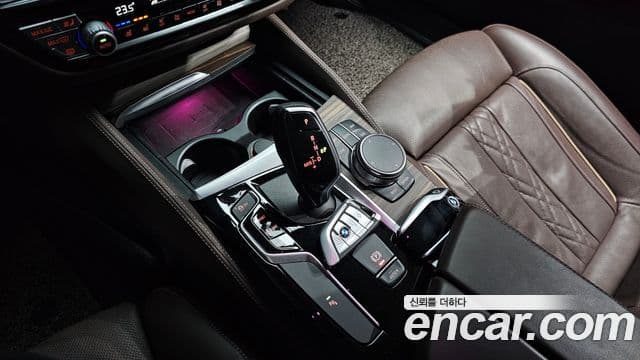 BMW 5시리즈 (G30) 530i Luxury Plus, 2019 9