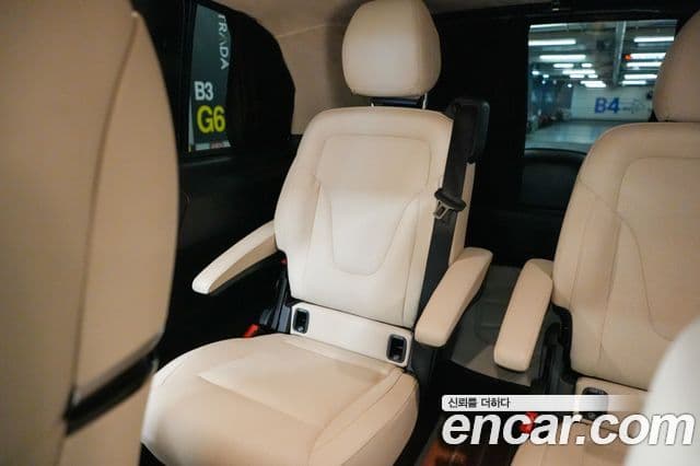 Mercedes-Benz V-класс W447, 2021 15