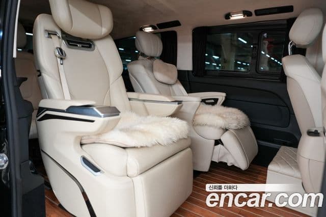 Mercedes-Benz V-класс W447, 2021 17