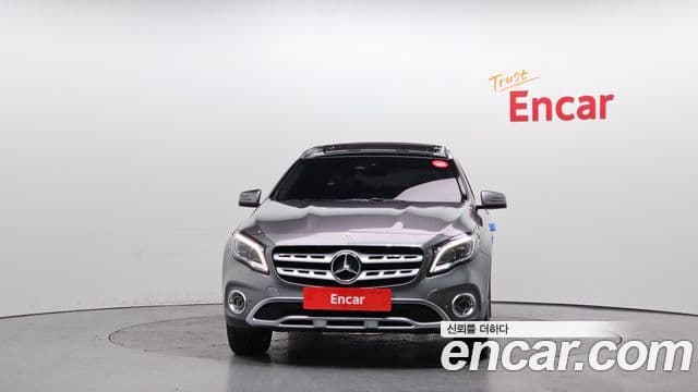 Mercedes-Benz GLA-класс X156 Premium, 2019 3