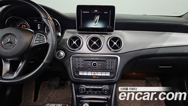 Mercedes-Benz GLA-класс X156 Premium, 2019 14