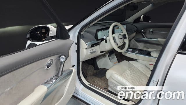 Genesis GV60 Standard, 2022 11