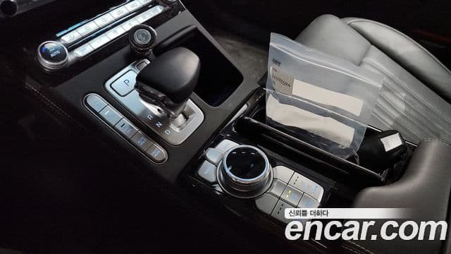 Genesis G90 Luxury, 2021 9