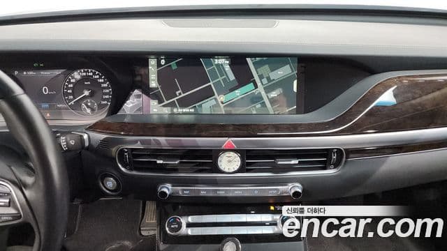 Genesis G90 Luxury, 2021 14