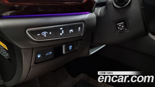 Genesis EQ900 Prestige, 2016 16