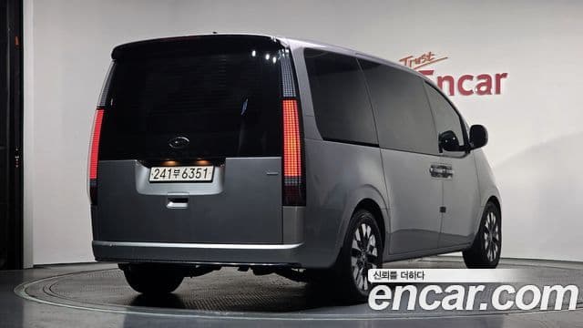 Hyundai Staria Prestige, 2023 2