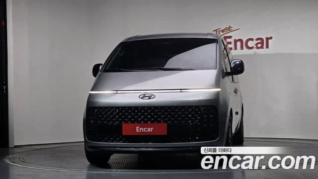 Hyundai Staria Prestige, 2023 3