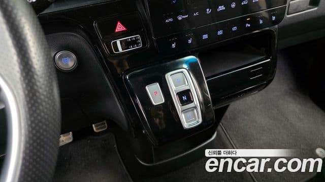 Hyundai Staria Prestige, 2023 9