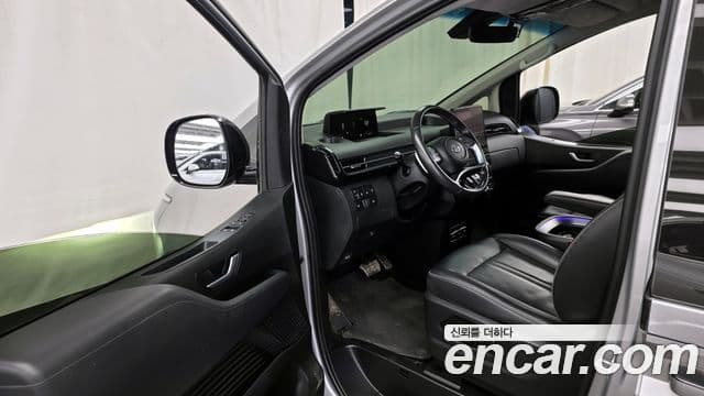 Hyundai Staria Prestige, 2023 11