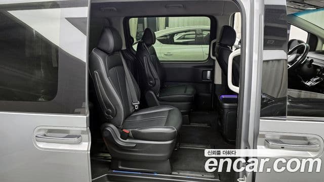 Hyundai Staria Prestige, 2023 12