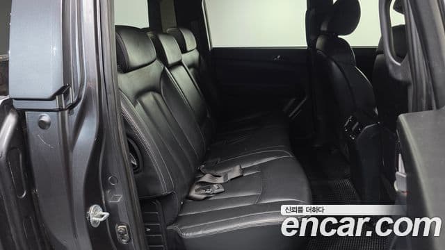 KG모빌리티(SsangYong) Rexton Sport Wild, 2021 12