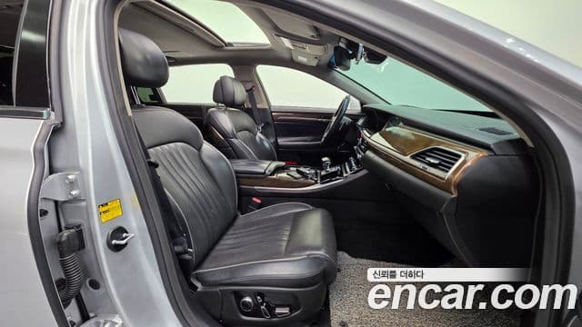 Genesis EQ900 Prestige, 2016 10