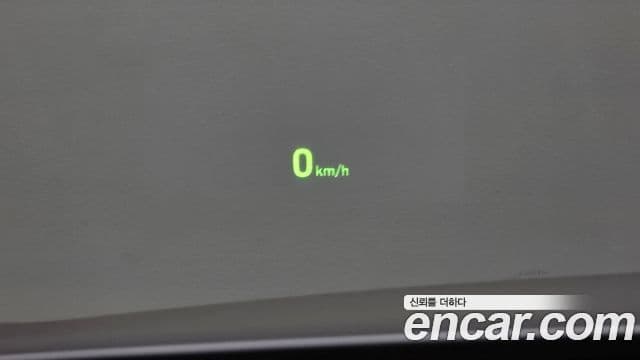 Genesis EQ900 Prestige, 2016 11