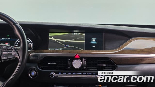 Genesis EQ900 Prestige, 2016 15