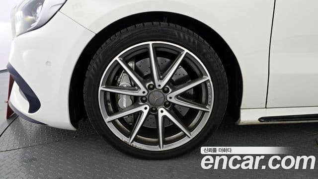 Mercedes-Benz A-класс W176 A45 AMG 4MATIC, 2017 все фото