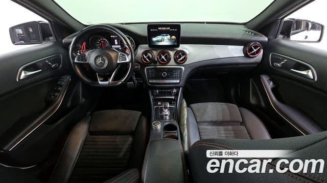 Mercedes-Benz A-класс W176 A45 AMG 4MATIC, 2017 7