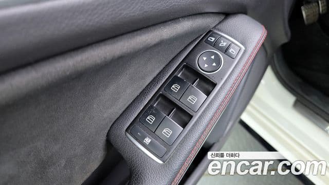 Mercedes-Benz A-класс W176 A45 AMG 4MATIC, 2017 17