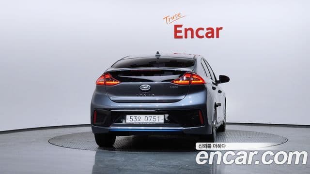 Hyundai Ioniq гибрид, 2017 4