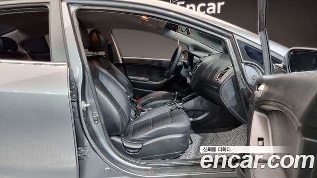 Kia The / новый New K3 Style, 2018 10