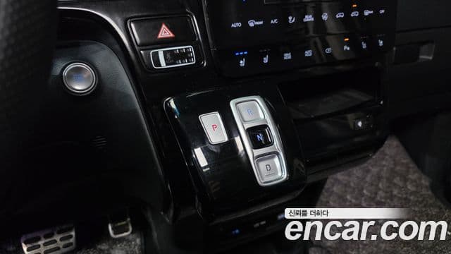 Hyundai Staria Inspiration, 2023 9