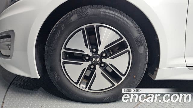 Kia K5 гибрид Deluxe, 2013 все фото