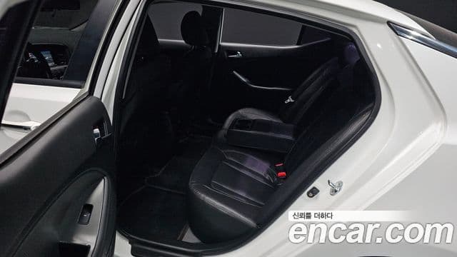 Kia K5 гибрид Deluxe, 2013 11