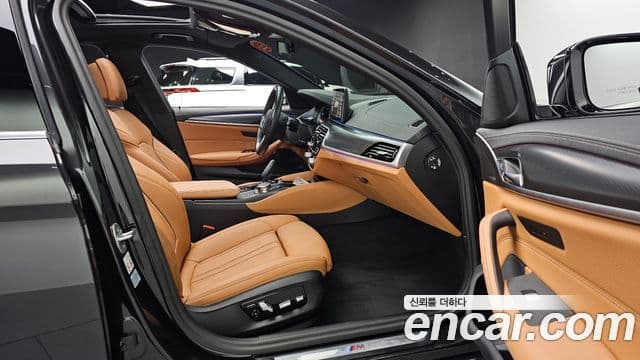 BMW 5시리즈 (G30) 520i M Sport, 2023 10