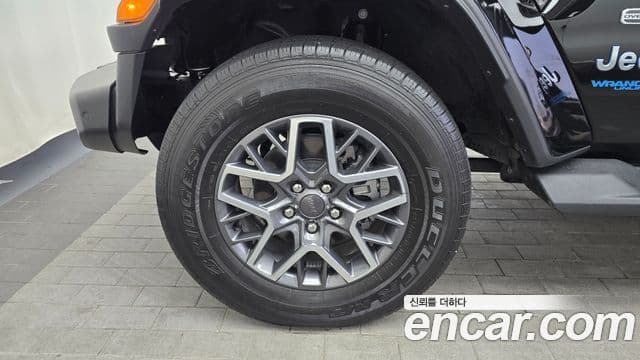 Jeep Wrangler (JL) 2.0 Overland Power top 4도어 4xe, 2022 все фото