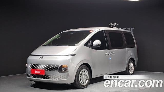 Hyundai Staria Modern, 2024 1