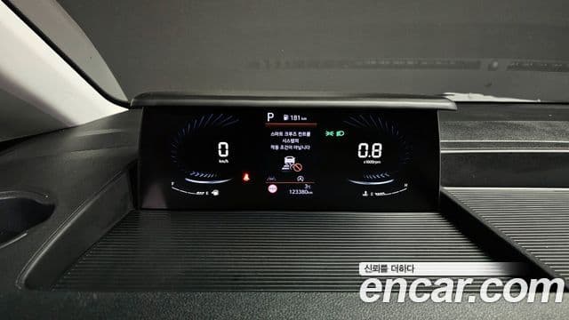 Hyundai Staria Modern, 2024 8