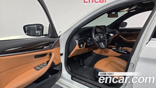 BMW 5시리즈 (G30) 520i M Sport, 2022 10