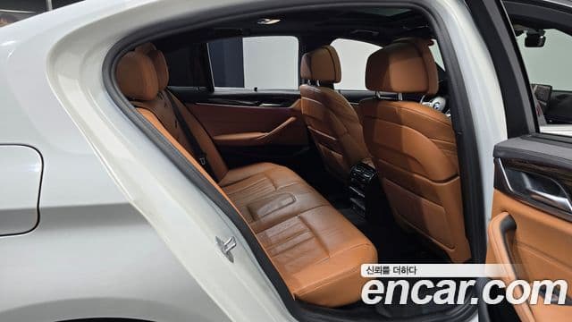 BMW 5시리즈 (G30) 520i M Sport, 2022 12