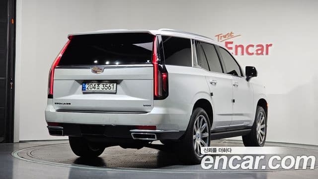 Cadillac Escalade 5세대 Premium Luxury Platinum, 2023 2
