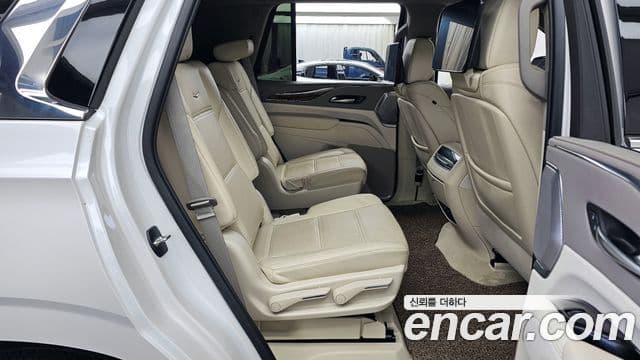 Cadillac Escalade 5세대 Premium Luxury Platinum, 2023 12