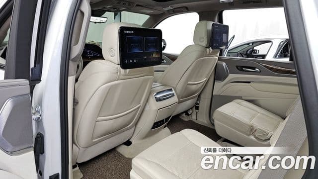 Cadillac Escalade 5세대 Premium Luxury Platinum, 2023 19