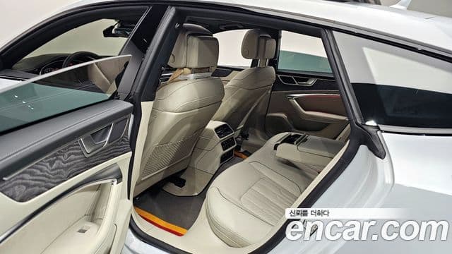 Audi A7 (4K) Premium, 2025 11