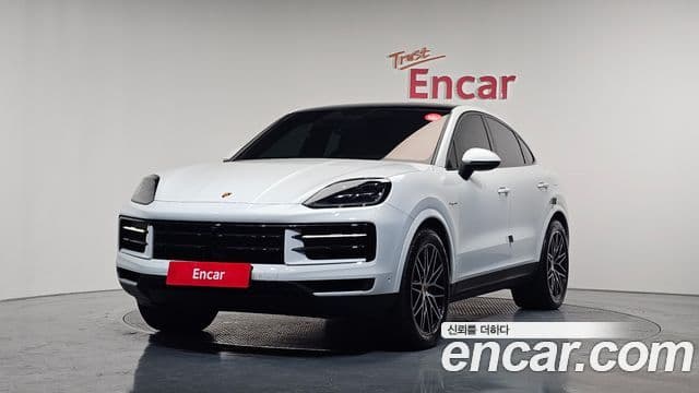 Porsche Cayenne (PO536) 3.0 E-гибрид купе, 2024 1